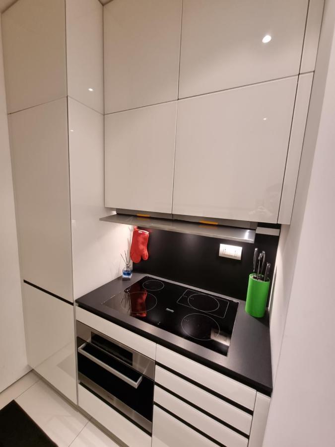 A 700M Da Porta Susa! Bilocale Lussuoso & Moderno Torino Kültér fotó